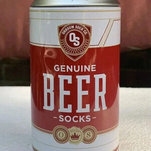 NEW Novelty Craft Beer Can Socks Black with Beer Glass - size US 8-12